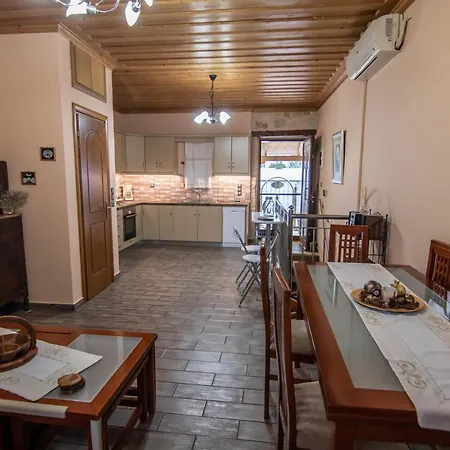 Cozy House Vlikhón